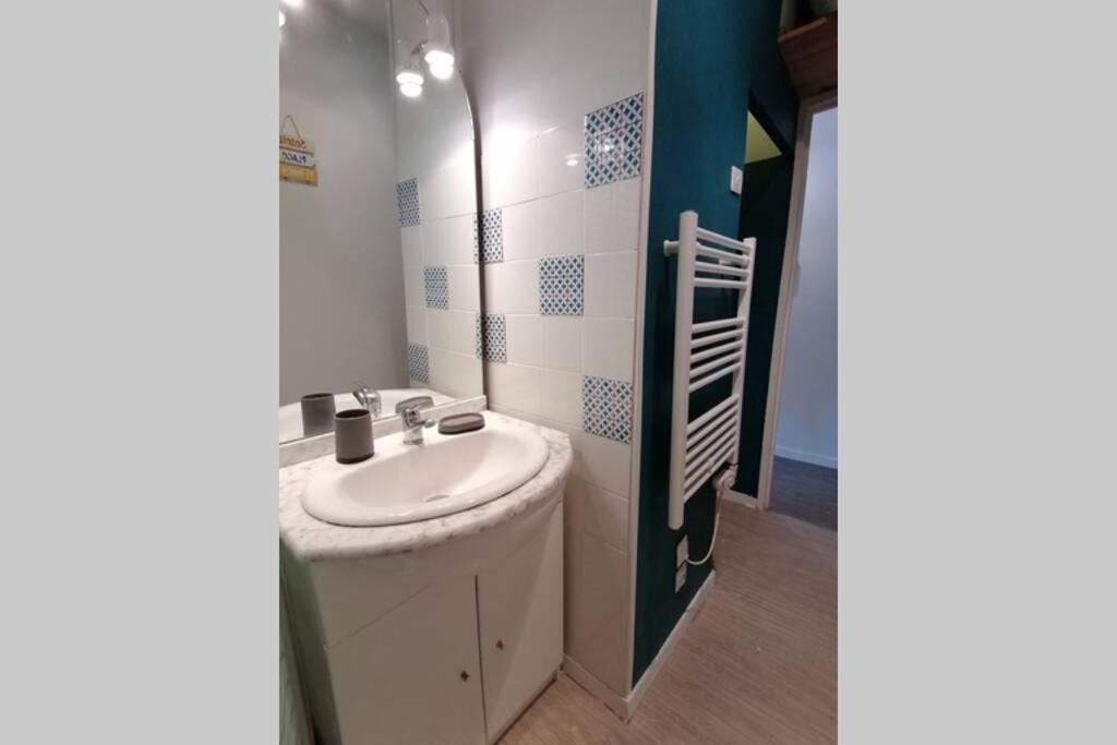 Studio 150M De La Plage Des Demoiselles 생 힐레르 드 리에 외부 사진